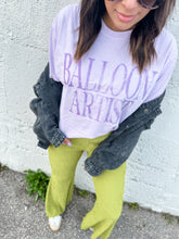 Load image into Gallery viewer, PURPLE BALLOON ARTIST TEE ON BLOSSOM
