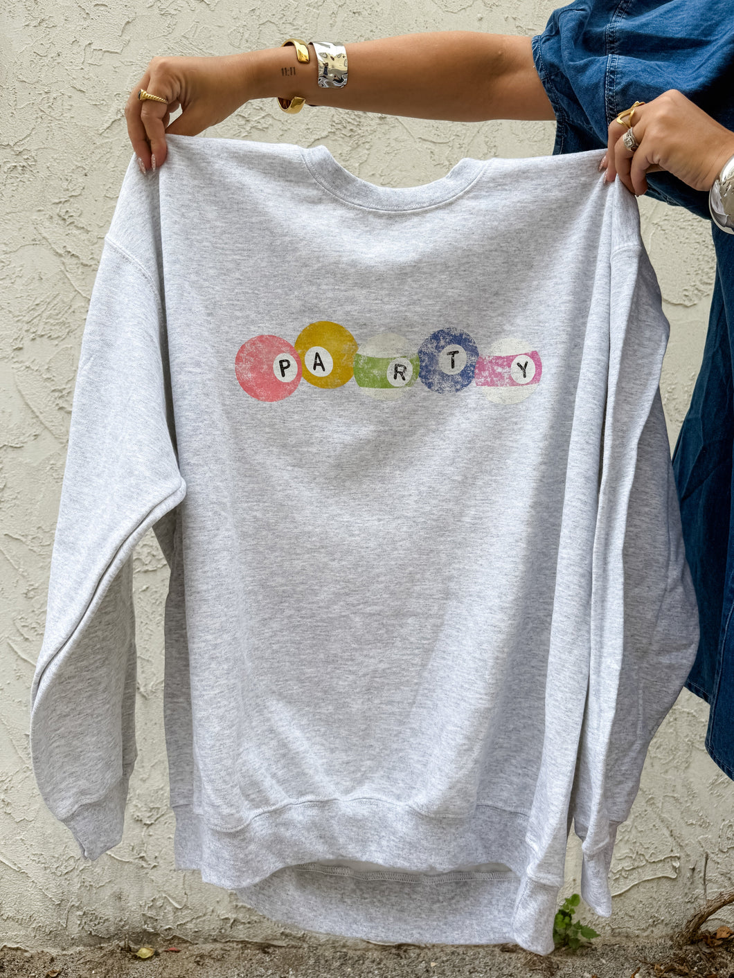 BILLARD BALLS SWEATSHIRT ON GREY