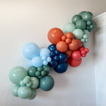 Load image into Gallery viewer, 8 FOOT GRAB + GO GARLAND
